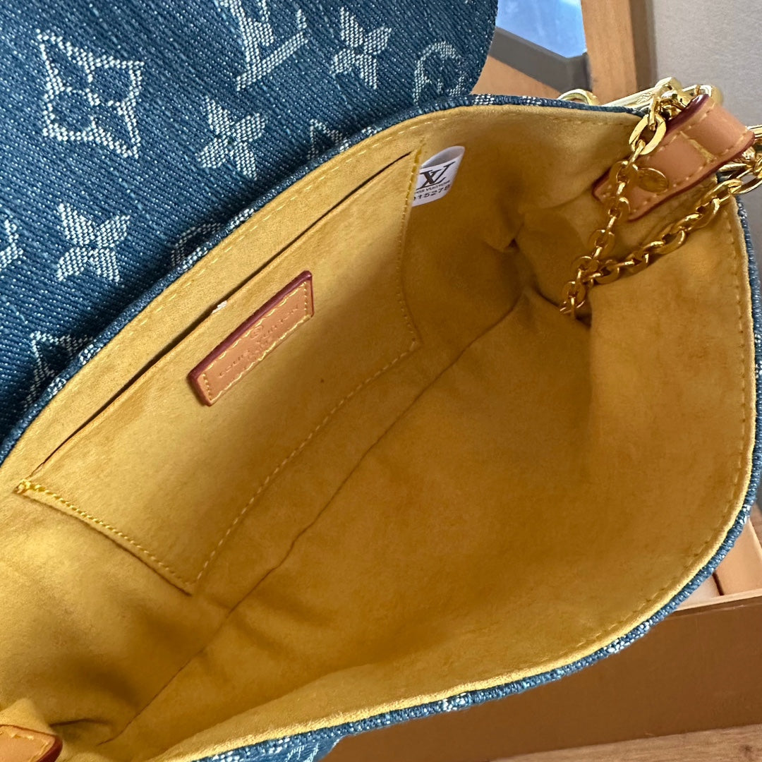 Denim chain armpit bag 1824042102