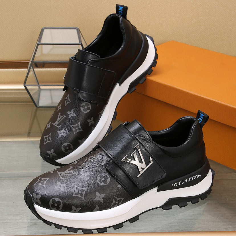 V-print Velcro sneakers XC07070601