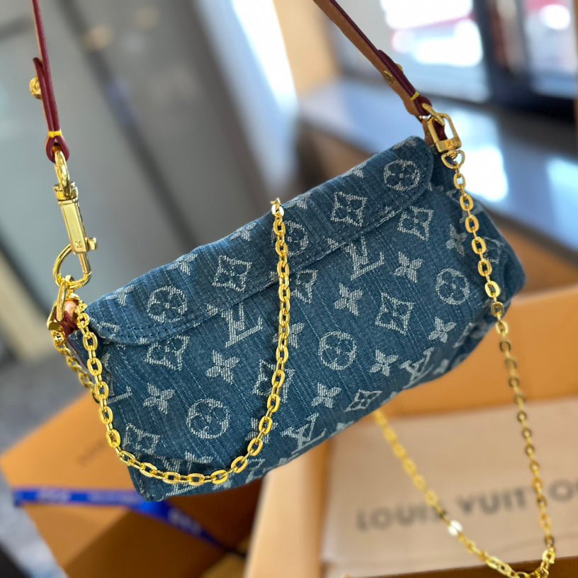 Denim chain armpit bag 1824042102