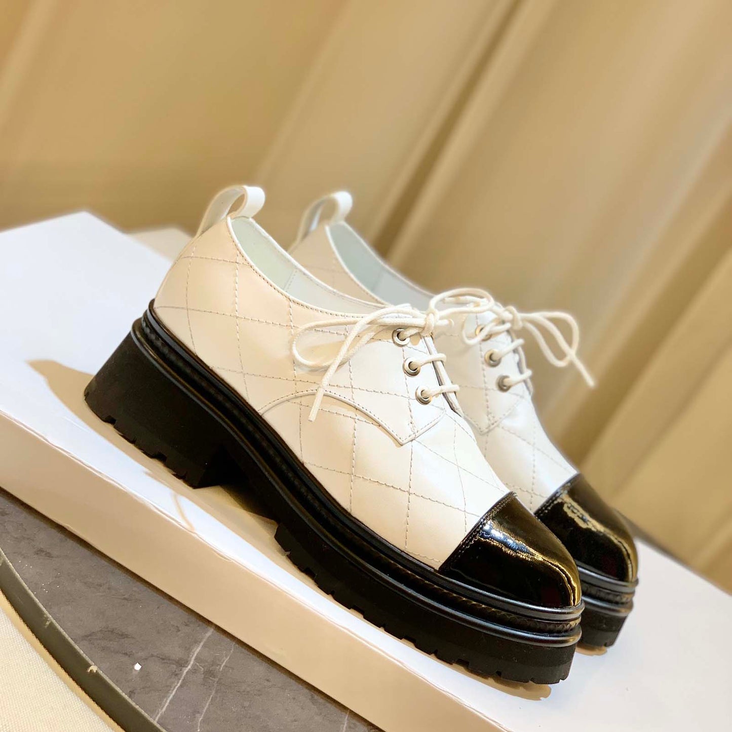 2023 autumn and winter new products Paris catwalk style rhombic chunky heel boots series XC1523081703