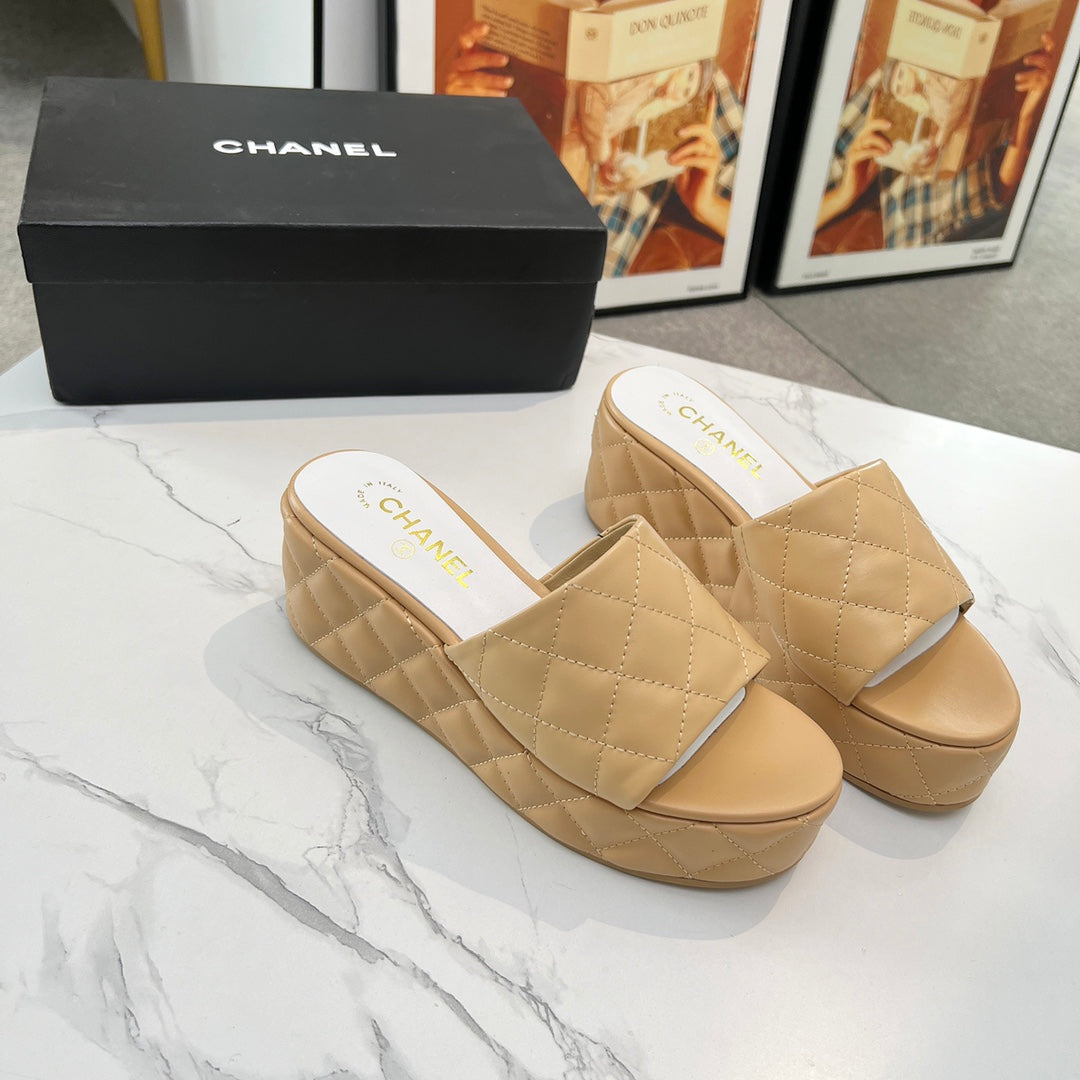 Chane1 top fashion thick-soled rhombus slippers 0724030808
