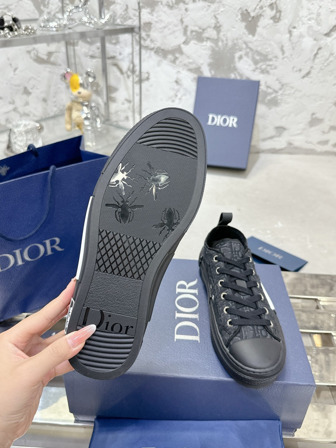 CD B23 Low-Top Sneaker 1824120910