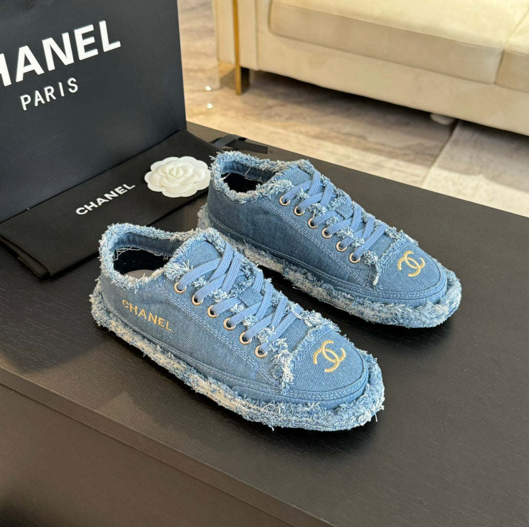 CNL Luxury Fashion Embroidered Tassel Casual Shoes Canvas Shoes 0725020803