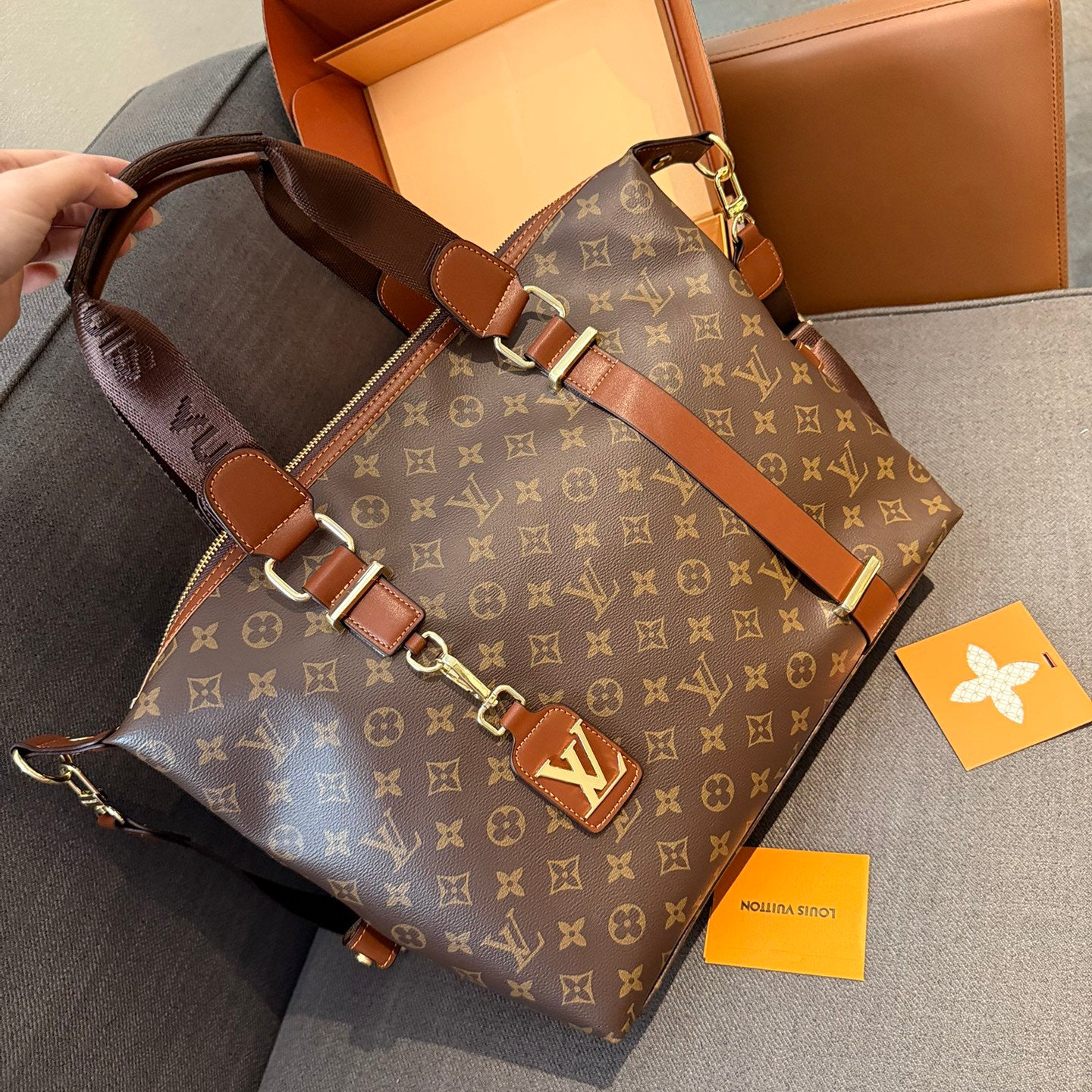V fashion new crossbody shopping bag 0724110708