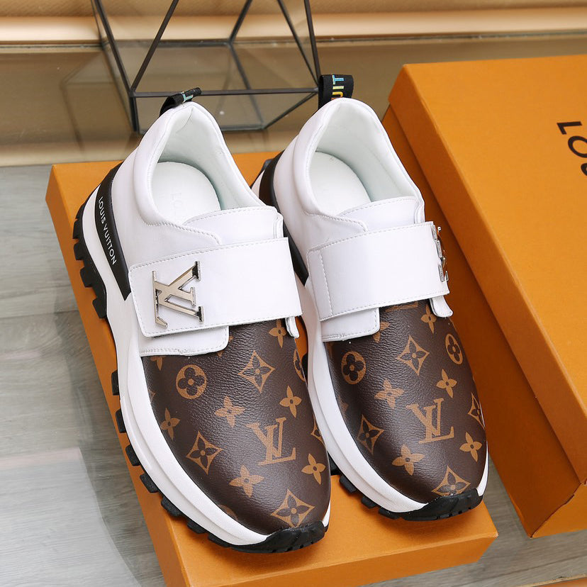 V-print Velcro sneakers XC07070601