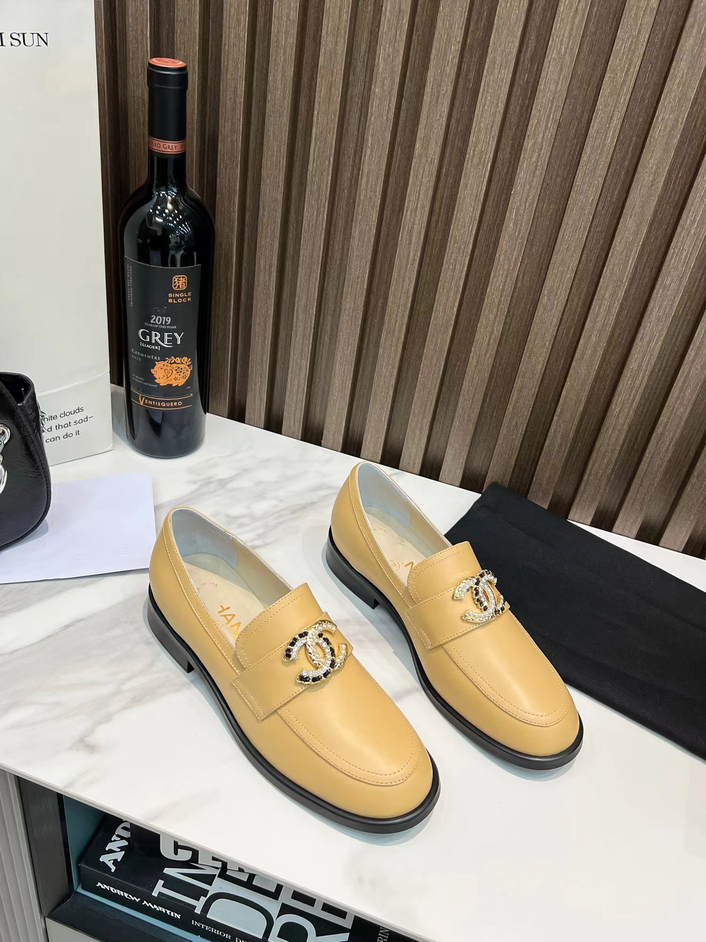 23 Womens aktuelle Top-CL-Loafer 1