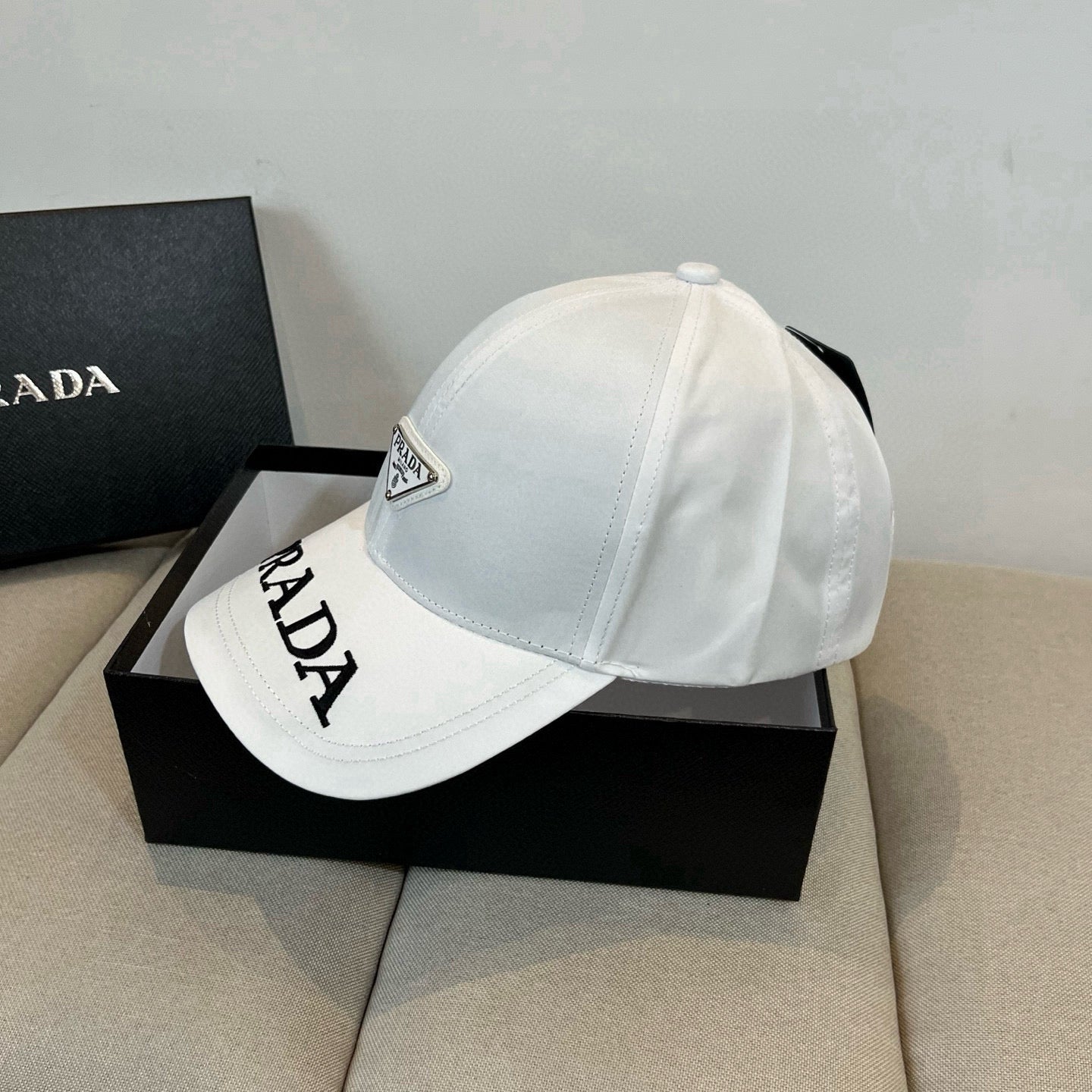 PRD fashionable peaked hat 0725040907
