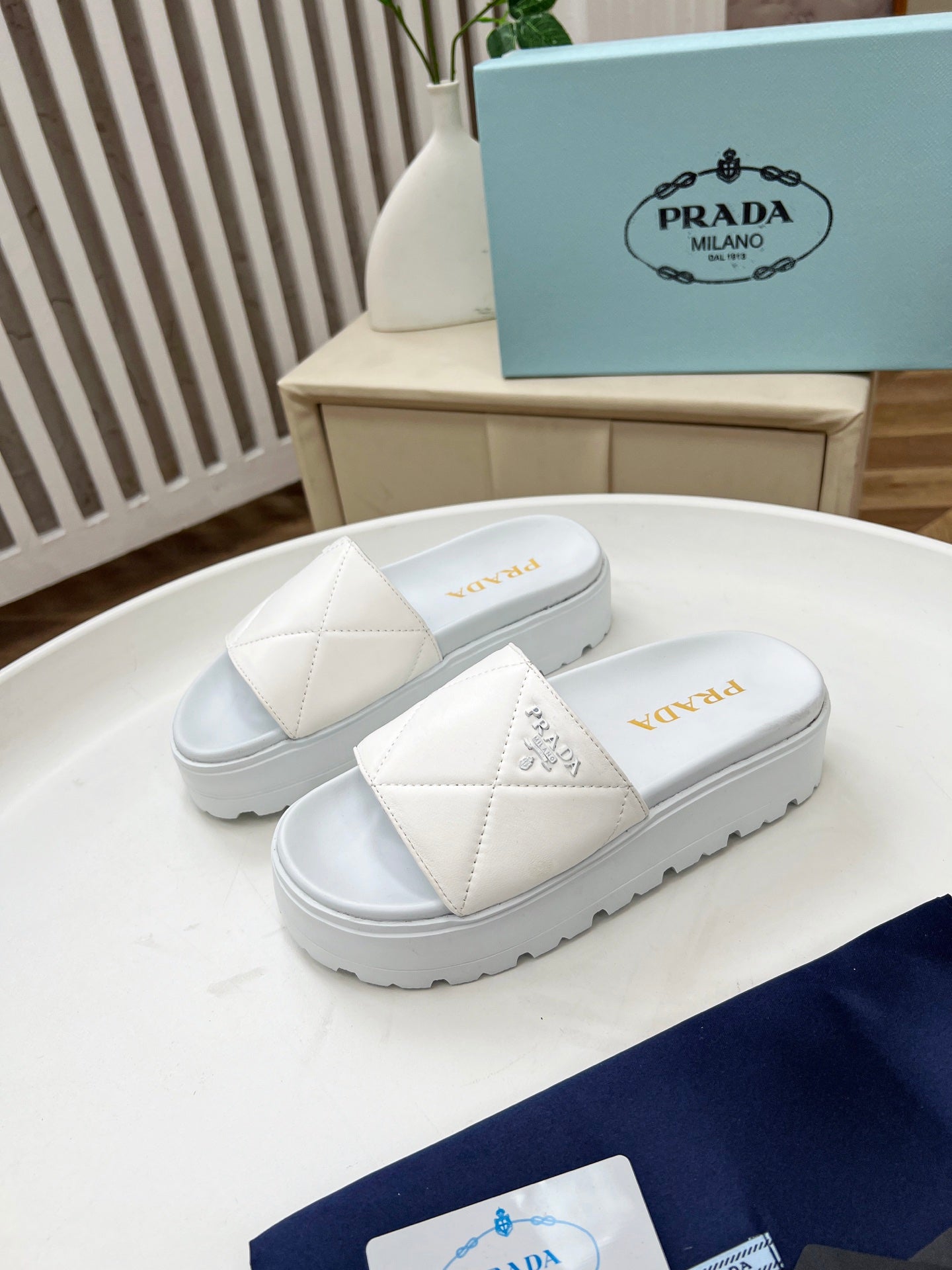 PRD new beach thick-soled slippers 0725061615