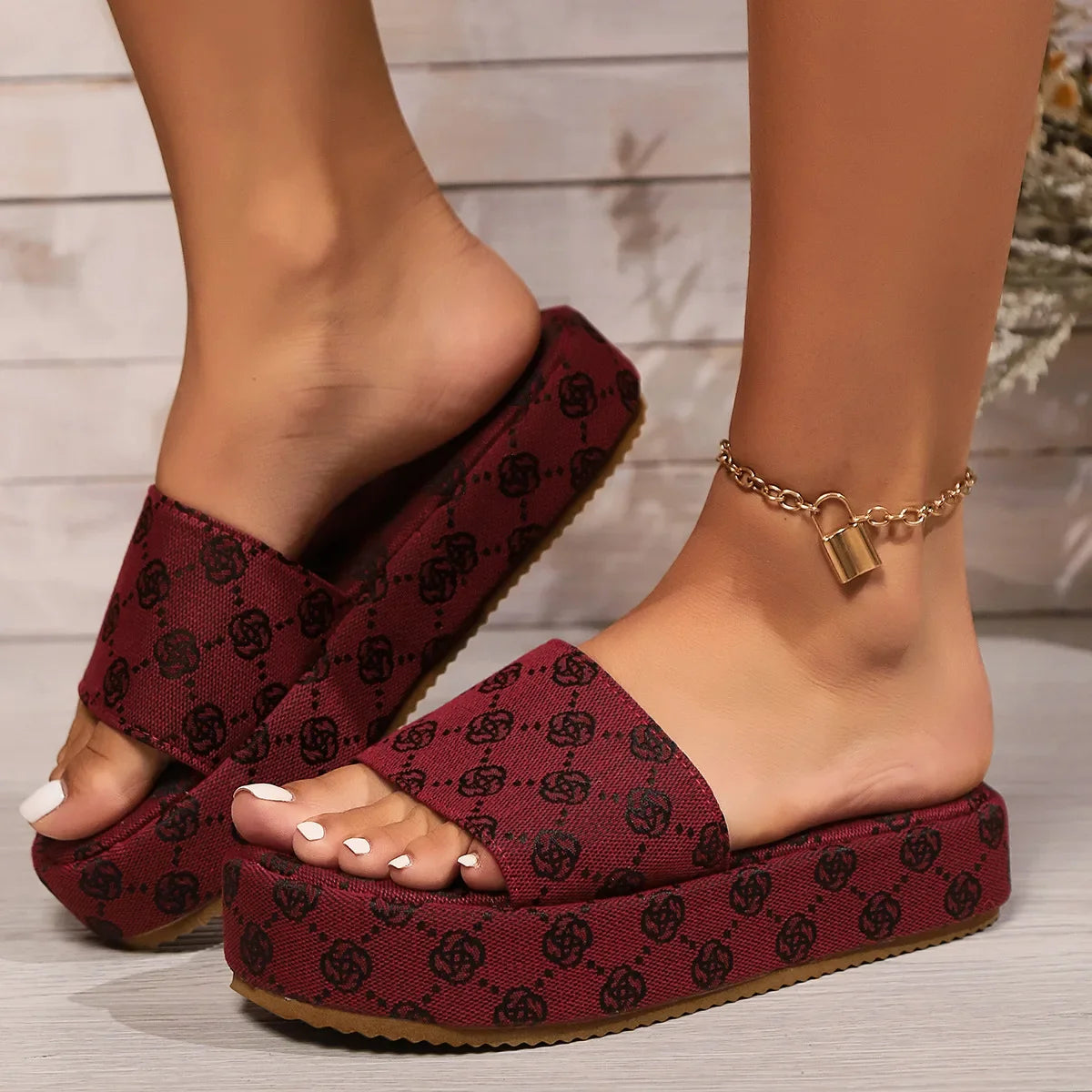 Women's Summer Fashion Trend Lightweight Platform for Slippers 1025073103