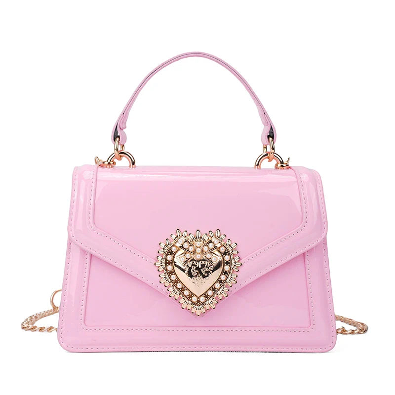An elegant lady postman's bag 2025073002