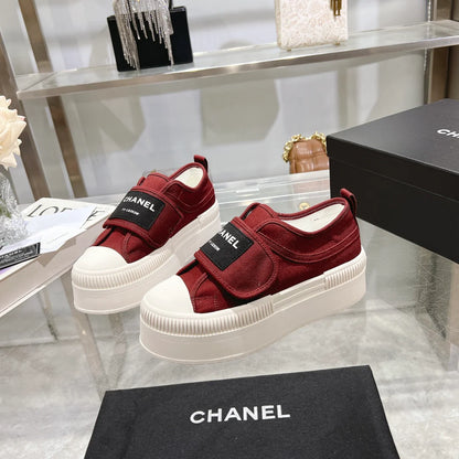 Thick soled canvas cookie shoes 1024092930
