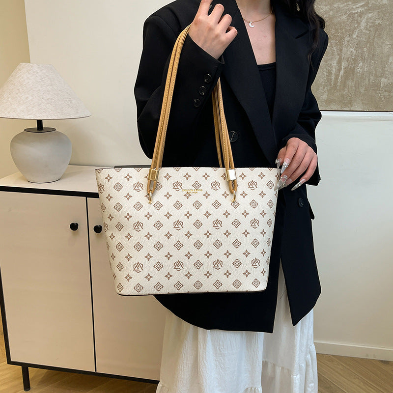 Ladies' vintage handbag 2025073111