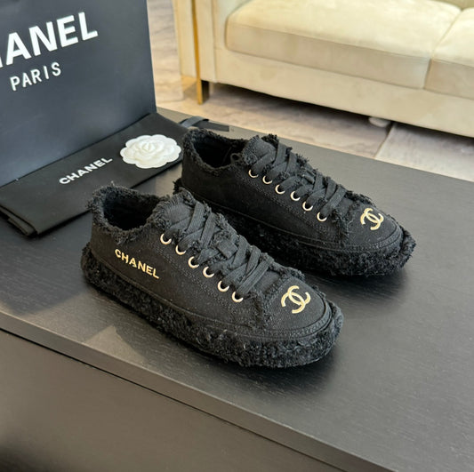 CNL Luxury Fashion Embroidered Tassel Casual Shoes Canvas Shoes 0725020803