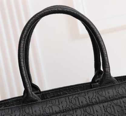 Book Tote In Leather