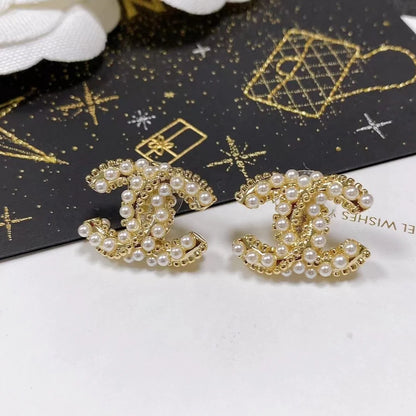 Fashion and versatile earrings 1024052312