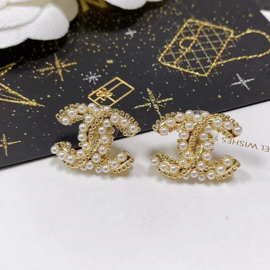 Fashion and versatile earrings 1024052312