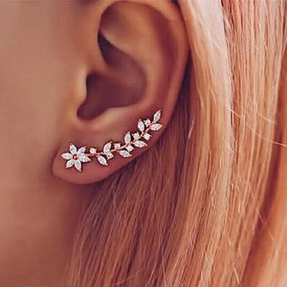 Flower earrings, climbing style earrings, exquisite women's earrings