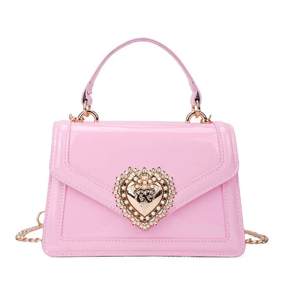 An elegant lady postman's bag 2025073002